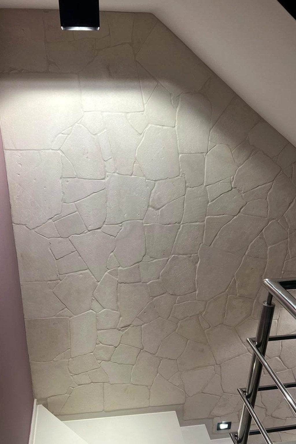 Galala Orgânico aplicado. Revestimento de paredes e muros, interno e externo