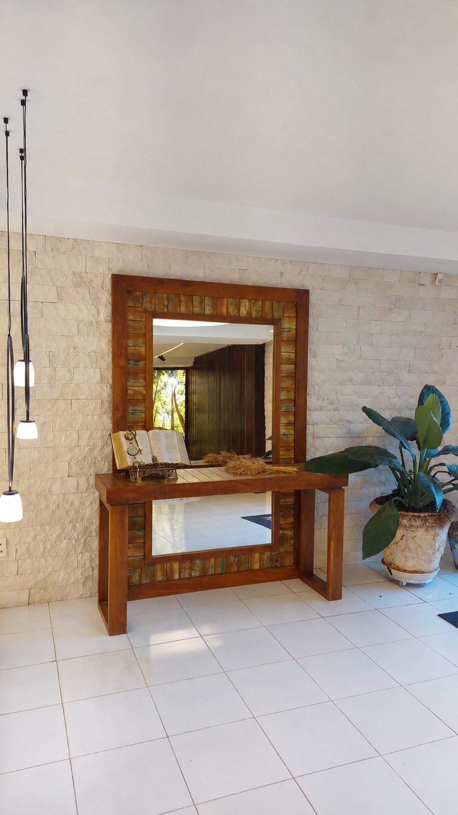 Rock Face Limestone aplicado — Fachadas e paredes, projetos clean
