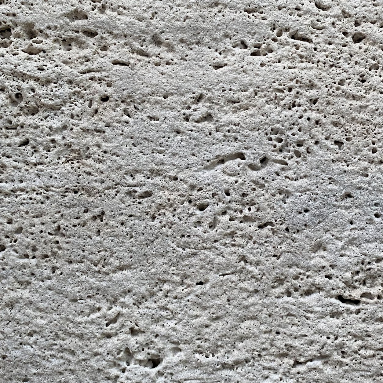 Travertino Romano Vulcano — a pedra de perto, origem Turquia