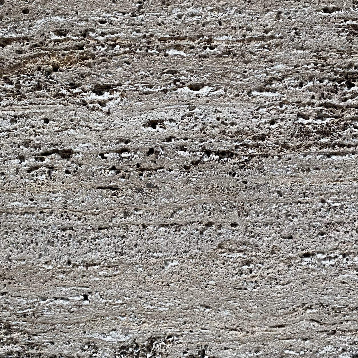 Travertino Silver Vulcano — a pedra de perto, origem Turquia
